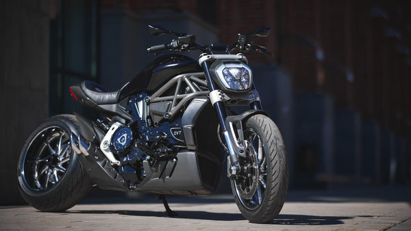 CNC RACING | Clear cover oil bath clutch Ducati - Bicolor Edition