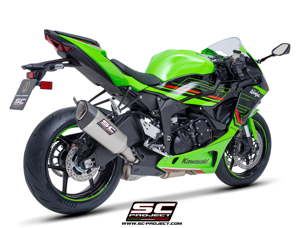 Kawasaki ZX-6R 2024 with SC-Project SC1-R titanium exhaust, 3/4 rear view