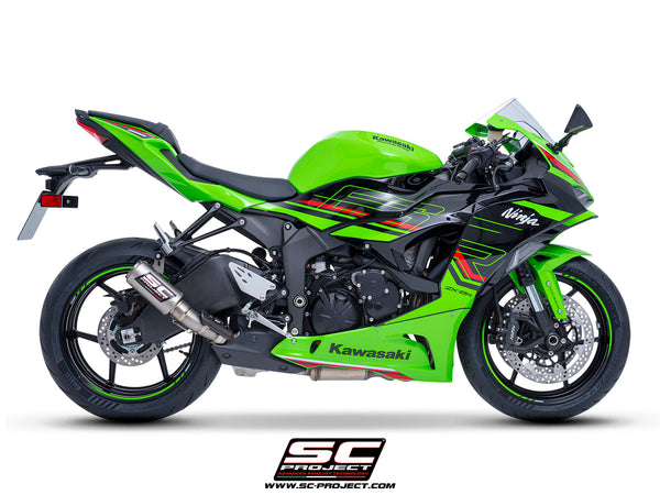 Kawasaki_Ninja-ZX-6R with SC-Project CR-T titanium exhaust, side view