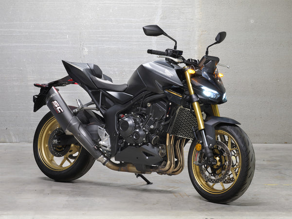Honda CB1000 Hornet SP with SC-Project SC1-R GT carbon exhaust, 3/4 front view