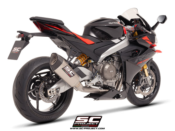 Aprilia Tuono 660 with SC-Project 2-1 Titanium full exhaust system, with SC1-R titanium exhaust, 3/4 rear view