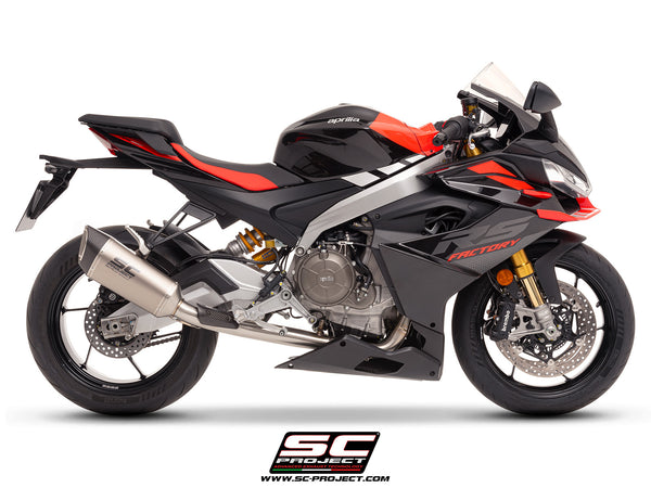 Aprilia Tuono 660 with SC-Project 2-1 stainless steel full exhaust system, with SC1-R titanium exhaust, side view