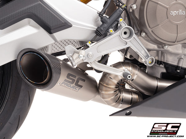 Aprilia Tuono 660 with SC-Project 2-1 titanium full exhaust system, with S1 titanium exhaust, detail view