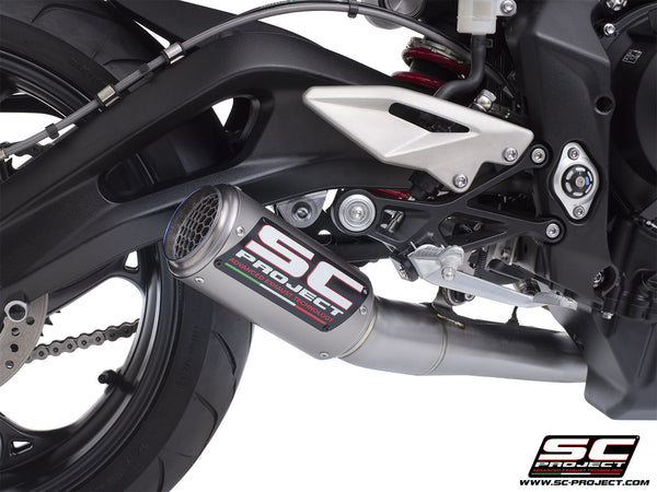Triumph Street Triple 765 R - RS with SC-Project 3-1 Stainless steel full exhaust system, with CR-T titanium exhaust with stoneguard grid, detail view
