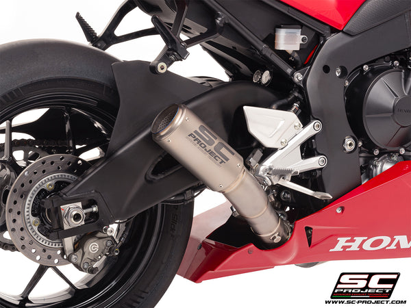Honda CBR1000RR-R 2025 with SC-Project CR-T titanium exhaust, detail view