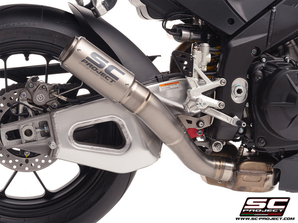 Aprilia RSV4 with SC-Project CR-T titanium exhaust, detail view