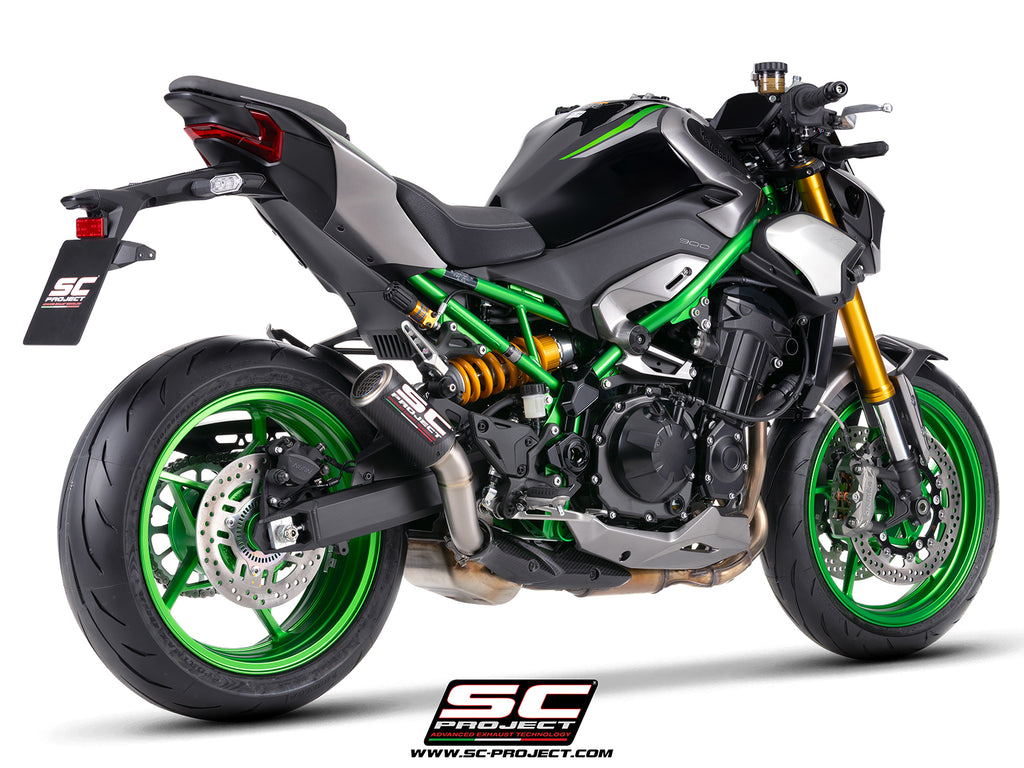 Kawasaki Z900 with SC-Project CR-T carbon fibre exhaust, with stoneguard grid, 3/4 rear view