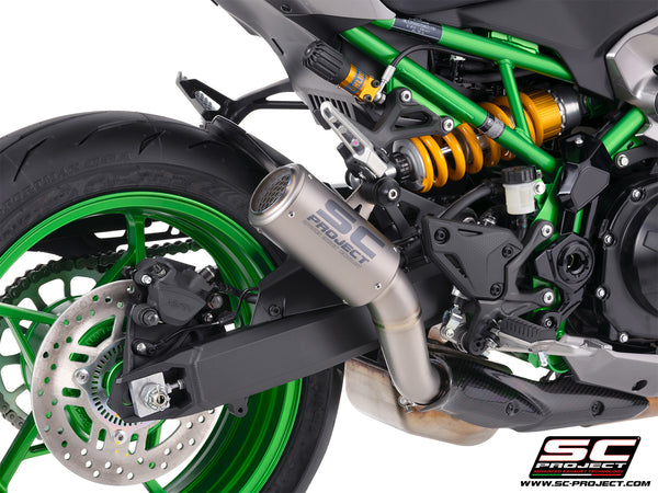 Kawasaki Z900 with SC-Project CR-T titanium exhaust, with stoneguard grid, detail view