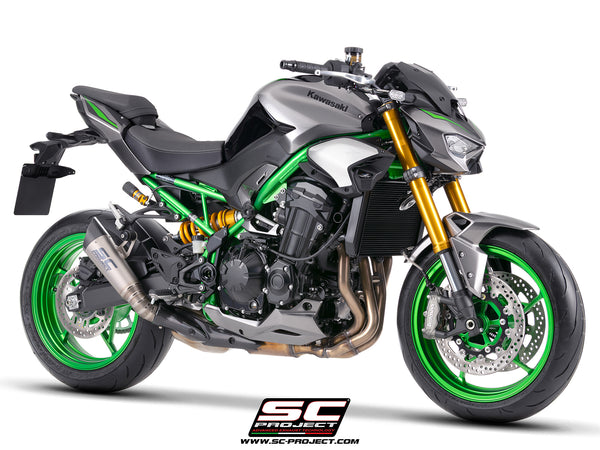 Kawasaki Z900 with SC-Project S1 titanium exhaust, 3/4 front view