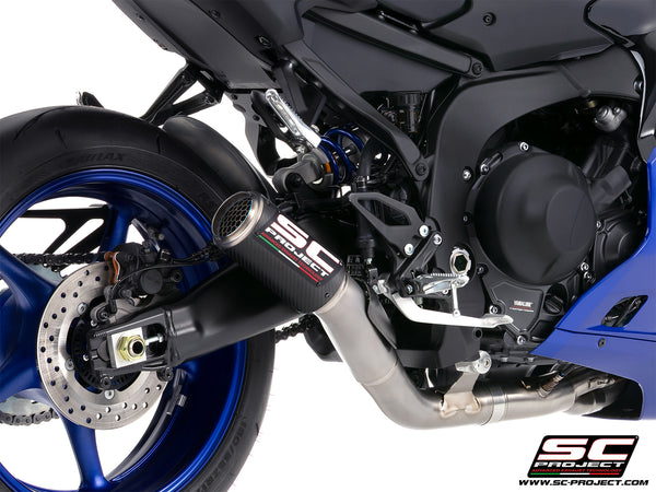 Yamaha R9 with SC-Project full exhaust system titanium, with CR-T carbon fibre exhaust, with stoneguard grid, detail view