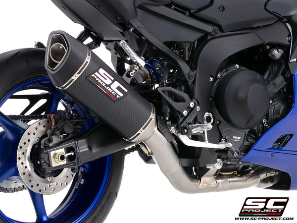 Yamaha R9 with SC-Project 3-1 full exhaust system, with SC1-R  carbon fibre exhaust, detail view