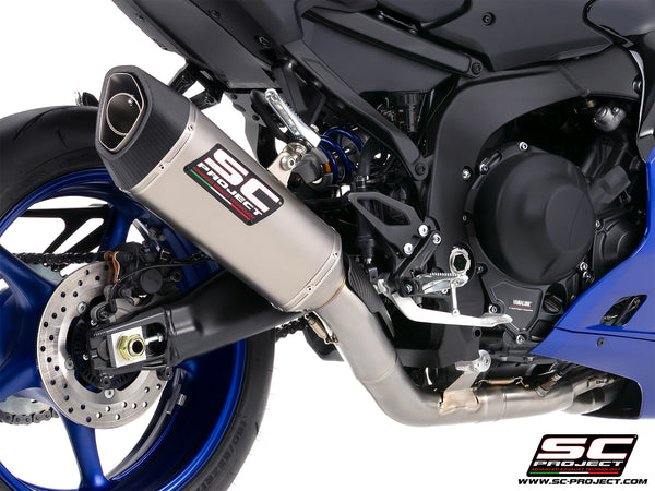 Yamaha R9 with SC-Project 3-1 full exhaust system, with SC1-R  titanium exhaust, detail view