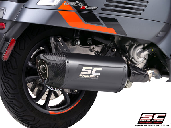 Vespa GTS 310 SuperSport with SC-Project Tourer titanium matt black exhaust, detail view