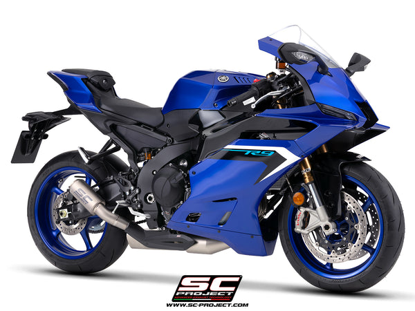 Yamaha R9 with SC-Project full exhaust system stainless steel, with CR-T titanium exhaust, with stoneguard grid, 3/4 front view