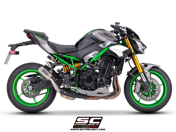 Picture of CR-T titanium exhaust, with carbon fiber heel guard and protection