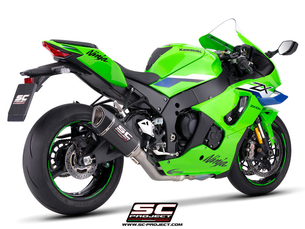 Kawasaki Ninja ZX-10R with SC-Project de-cat link pipe with SC1-R 250 mm carbon fibre exhaust, 3/4 rear view