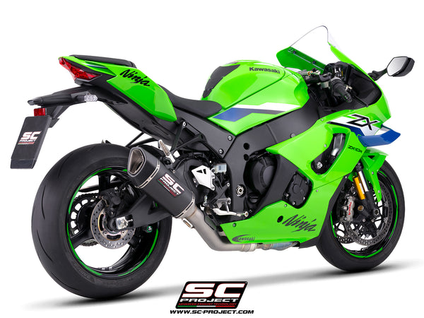 Kawasaki Ninja ZX-10R with SC-Project de-cat link pipe with SC1-R 250 mm carbon fibre exhaust, 3/4 rear view