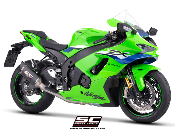 Kawasaki Ninja ZX-10R with SC-Project de-cat link pipe with SC1-R 250 mm carbon fibre exhaust, 3/4 front view