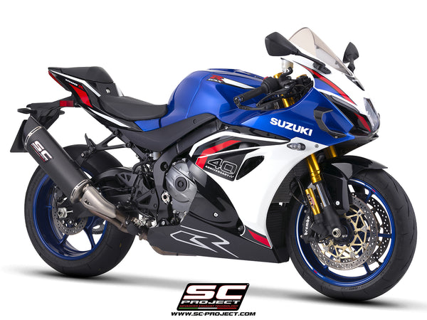 Suzuki GSX-R1000R with SC-Project SC1-R GT carbon fibre exhaust, 3/4 front view
