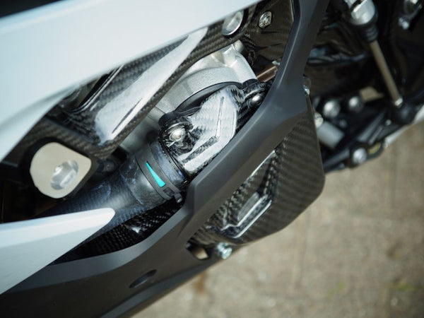 waterpump cover carbon for BMW image 2