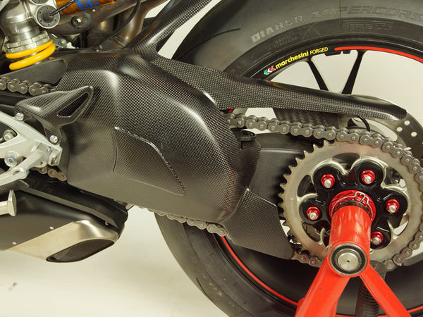 swingarm cover carbon Ducati Panigale V4 image 2