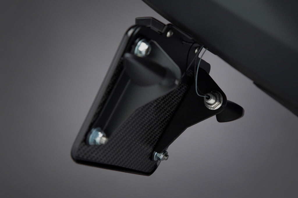 UNIVERSAL 8mm Turn Signal Bracket Kit