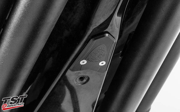 TST R1 Undertail Fender Closeout