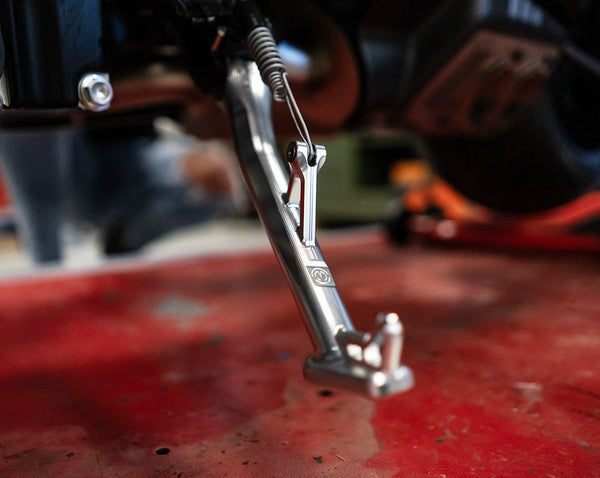 MOTOCORSE aluminium side stand Diavel V4