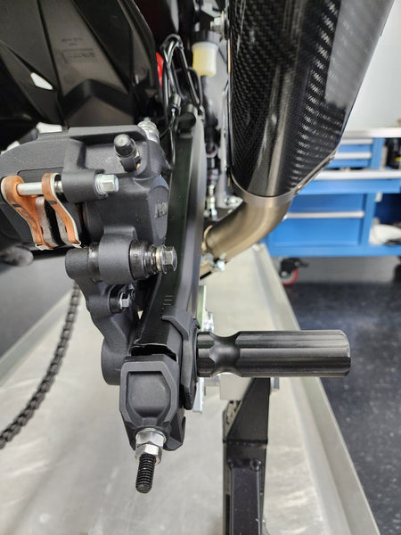 Graves Motorsports Kawasaki  ZX-4RR  + Ninja 400 + Ninja 500 + Yamaha R3 Axle Tool