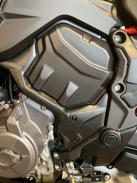cylinder cover Carbon for Ducati Multistrada V4 image 6
