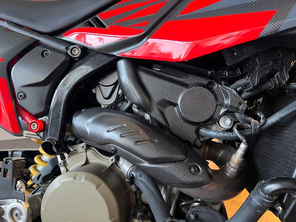 cylinder cover right carbon fiber Ducati 698 Mono image 3