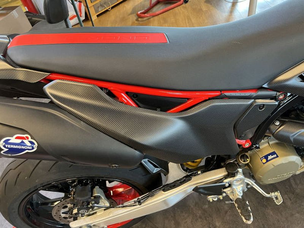 seat covers carbon fiber Ducati 698 Mono image 4
