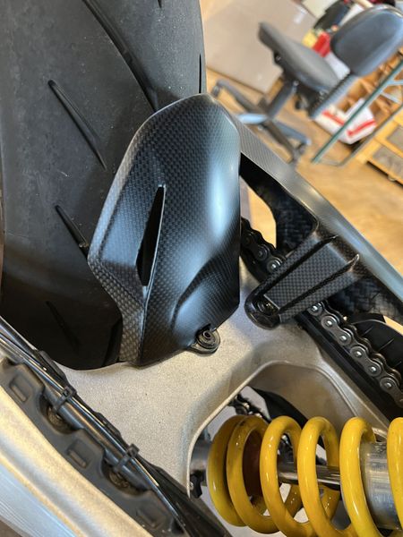 rear hugger carbon fiber Ducati 698 Mono image 3