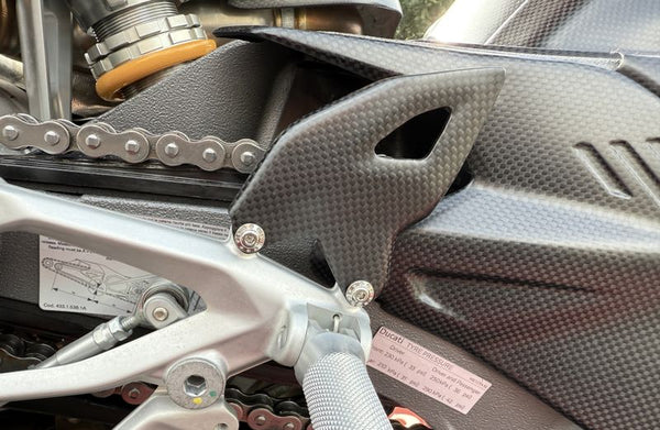 heelguards carbonfiber Ducati Panigale V4 2025- image 7