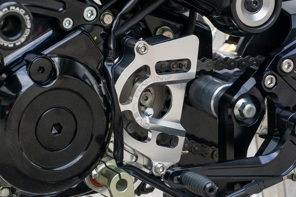 OVER Racing Sprocket Cover with Shift Shaft Support Silver GROM(21-)/Monkey125(21-)/DAX125(22-23)(24-) | 57-223-11 image 2