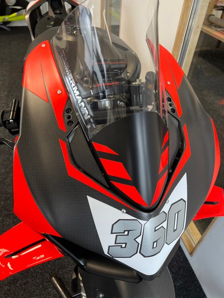 headlight fairing carbon Ducati Panigale V4 image 5