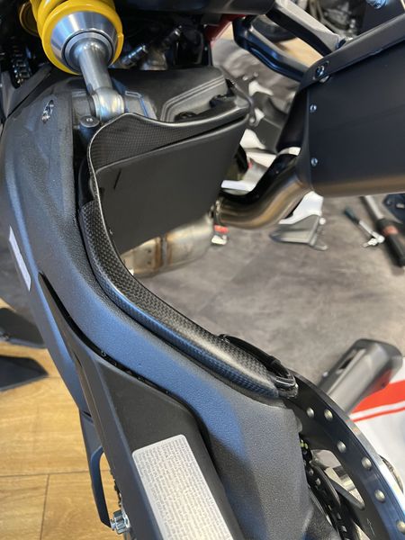 wirecover carbon for Ducati Multistrada V4 Pikes Peak /RS image 5