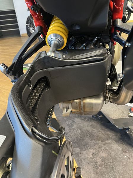 wirecover carbon for Ducati Multistrada V4 Pikes Peak /RS image 6