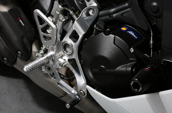 AELLA Adjustable Adjustable Adjustable Rearset Kit: Machined Finish/ Special anodized colors (Super sport939) AE-10085-PO