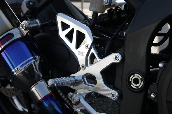 AELLA Adjustable Rearset Kit (ZX-25R/4R): White/Black AE-10096