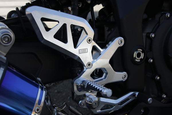 AELLA Adjustable Rearset Kit (ZX-25R/4R): White/Black AE-10096