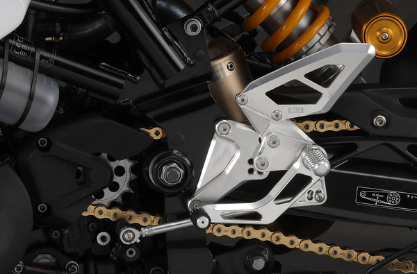AELLA Adjustable Rearset Kit (for G310R with racing muffler)d AE-10101