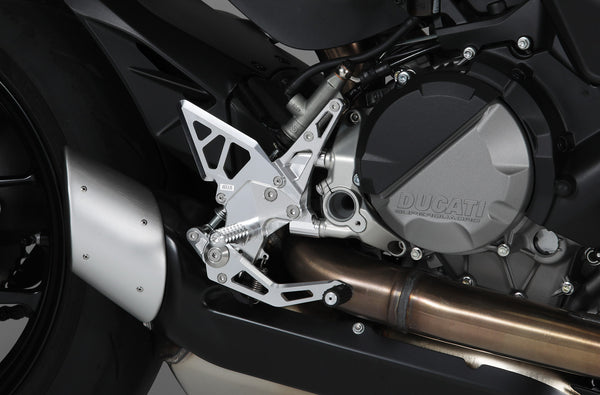 AELLA Adjustable Rearset Kit (StreetFighter V2 AE-10104