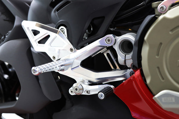 AELLA Adjustable Rearset Kit（DUCATI Panigale V4 7G) WHITE/BLACK AE-10109