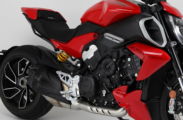 AELLA Adjustable Rearset Kit（DUCATI DIAVEL V4) AE-10111-PO