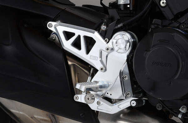 AELLA Adjustable Rearset Kit（DUCATI DIAVEL V4) AE-10111-PO