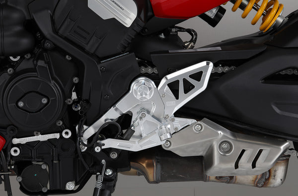 AELLA Adjustable Rearset Kit（DUCATI DIAVEL V4) AE-10111-PO