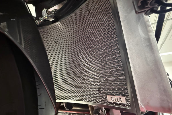 AELLA Radiator & Oil Cooler Guard (hayabusa):Black AE-56155-BK