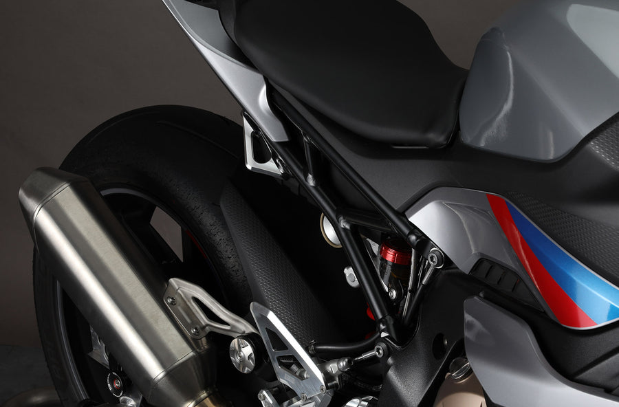 AELLA Tie down hook plate (BMW S1000RR 19 -) AE-74024