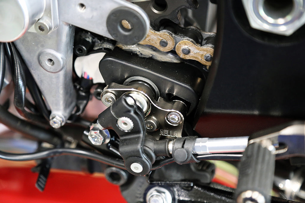 AELLA Shift holder (SUZUKI Hayabusa) AE-74046